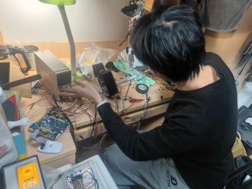 Bench assembly and electrical debugging of the rehabilitation robot